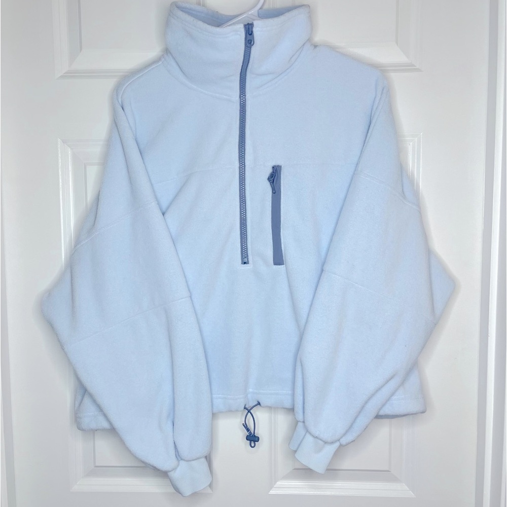 H&M- Athletic Oversized Stand-up Collar Fleece Top